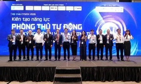Doanh nghiệp cần tăng tốc phòng thủ mạng trước thách thức từ AI và máy tính lượng tử