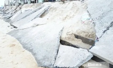 Quảng Trị: Biển xâm thực nghiêm trọng đe dọa đê kè và đời sống người dân