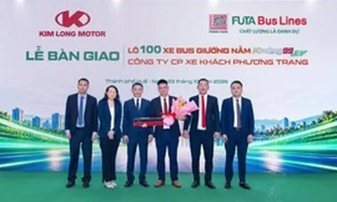 Xe bus giường nằm thuần điện do Việt Nam sản xuất lần đầu được đưa vào vận tải liên tỉnh