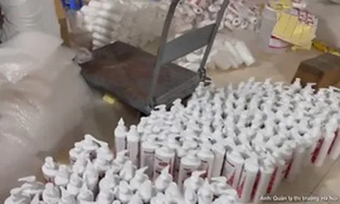Hà Nội: Phát hiện hàng nghìn chai sữa tắm nghi giả mạo nhãn hiệu