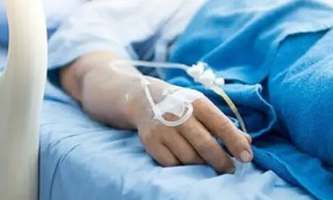 Có dấu hiệu này suốt 3 năm nhưng không đi khám, người đàn ông 30 tuổi mắc ung thư giai đoạn 4