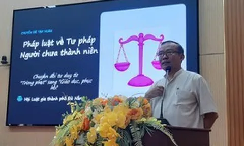 Đà Nẵng: Cả làng cùng đỡ một đứa trẻ lỡ bước đứng dậy