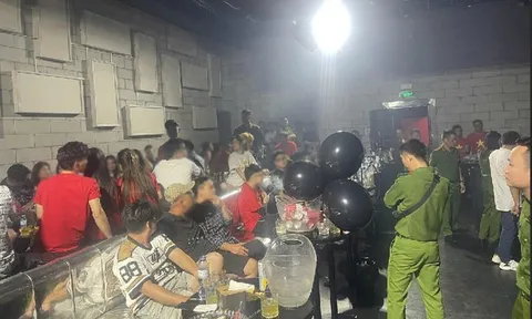 Lật tẩy quá trình kinh doanh buôn bán bóng cười tinh vi tại Coca Club