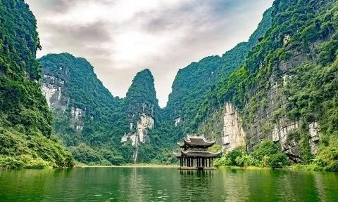 Việt Nam lọt top 3 nước có mức độ cải thiện du lịch tốt nhất thế giới