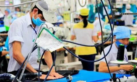 Thủ tướng nhấn mạnh 9 nhóm giải pháp phát triển thị trường lao động