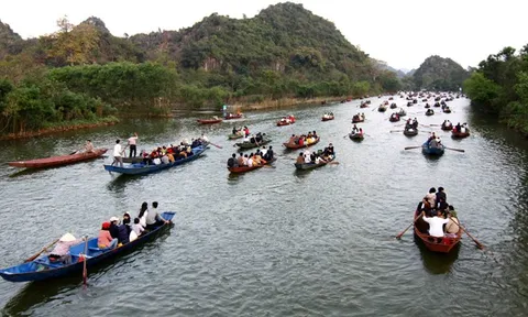 Chùa Hương không khai hội, dừng đón khách đầu xuân 2022