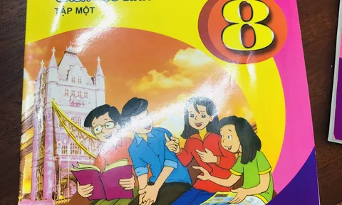 Hàng trăm quyển 'sách Tiếng Anh' không hóa đơn chứng từ bị thu giữ tại Vĩnh Phúc
