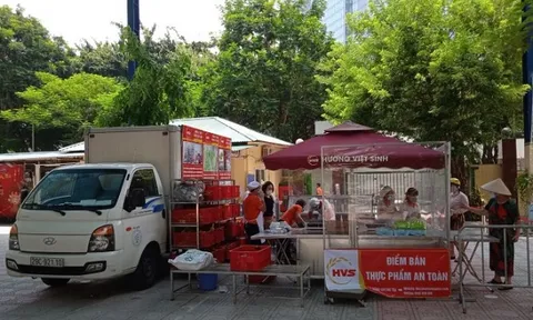 Thủ đô kích hoạt hàng loạt điểm bán hàng lưu động