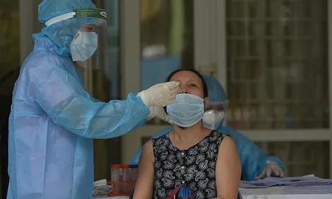 Hà Nội mở 'mặt trận thứ hai' chống COVID-19
