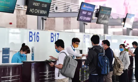 Yêu cầu các hãng hàng không dừng bán vé nội địa