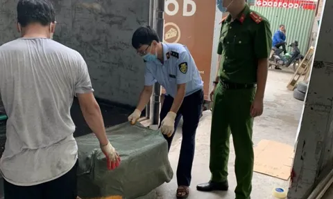 Phát hiện 7 tấn nầm lợn không nguồn gốc đưa từ Lào Cai về Hà Nội tiêu thụ