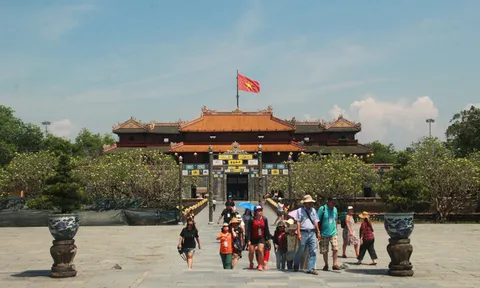 Thừa Thiên Huế mở cửa phục vụ du khách tham quan ngoài trời tại một số điểm di tích