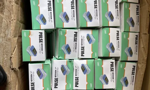 450 máy đo nồng độ oxy trong máu nhập lậu bị thu giữ tại TP.HCM
