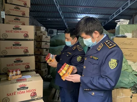 Phát hiện hơn 28.000 lọ sa tế giả mạo nhãn hiệu tại Gia Lâm (Hà Nội) và Từ Sơn (Bắc Ninh)