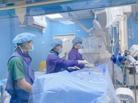 BV Việt Đức: Cứu bệnh nhân huyết khối xoang tĩnh mạch não trở về từ "cửa tử"