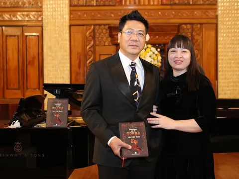 TS.NSND Quốc Hưng mất 10 năm nghiên cứu về đào tạo ca sĩ opera tại Việt Nam
