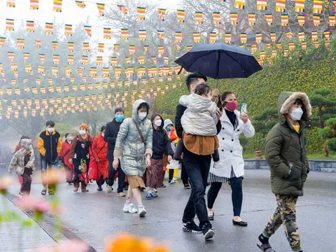 Quảng Ninh: Du lịch tâm linh thu hút khách đầu năm mới