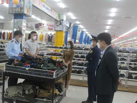 Kiểm tra hàng hóa tại Siêu thị Aloha Mall Đầm Hà, Đông Triều - Quảng Ninh