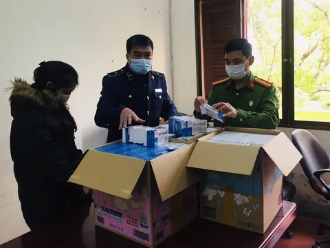 Lạng Sơn: Thu giữ 600 hộp 'Liên hoa thanh ôn' không rõ nguồn gốc xuất xứ