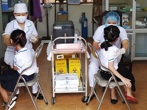 Bộ Y tế: Không tiêm vaccine uốn ván - bạch hầu cùng đợt với tiêm vaccine ngừa COVID-19