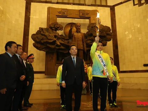 Thiêng liêng nghi lễ xin lửa thắp sáng và rước đuốc SEA Games 31