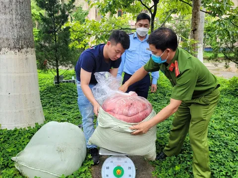 Lai Châu: Ngăn chặn 250kg nội tạng động vật không rõ nguồn gốc