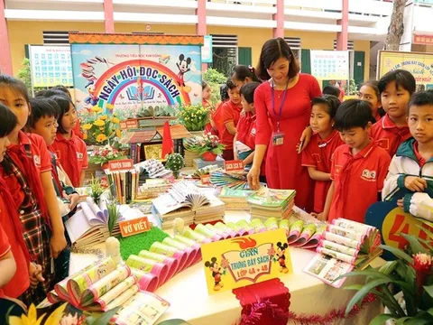 Bộ GD&ĐT: Không ép buộc gia đình học sinh mua sách tham khảo, sách bài tập