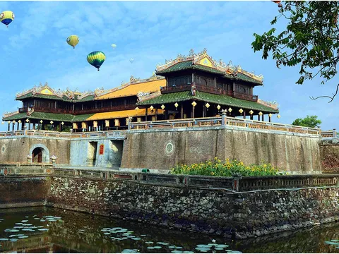 Thưởng lãm vẻ đẹp độc đáo qua Lễ hội khinh khí cầu “Cố đô Huế nhìn từ bầu trời”