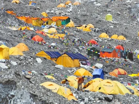 Trạm dừng chân nổi tiếng Everest có thể bị bỏ