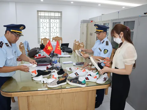 Phú Thọ: Xử phạt 10 triệu đồng đối với hành vi Trưng bày để bán hàng hóa giả mạo nhãn hiệu