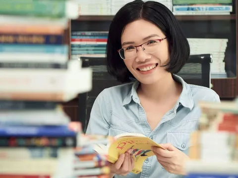 Tác giả Hương Thảo - Từ kẻ mê sách đến “người đọc sách thuê”