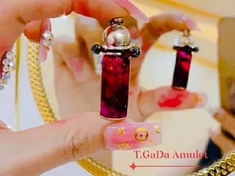 Mê muội “mua thần bán thánh” để cầu tình duyên