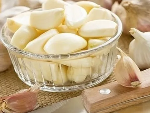 Bài thuốc chữa bệnh tim bằng… tỏi