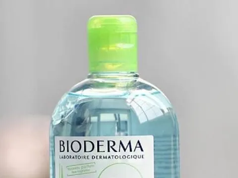 Thu hồi trên toàn quốc 3 sản phẩm tẩy trang sản xuất ở Pháp