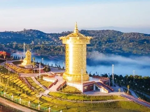Bảo tháp Kinh luân ở Lâm Đồng được công nhận kỷ lục Guinness thế giới