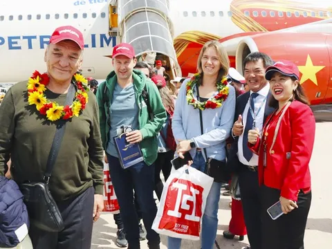 Bộ Ngoại giao đề xuất mở rộng diện miễn thị thực nhập cảnh vào Việt Nam