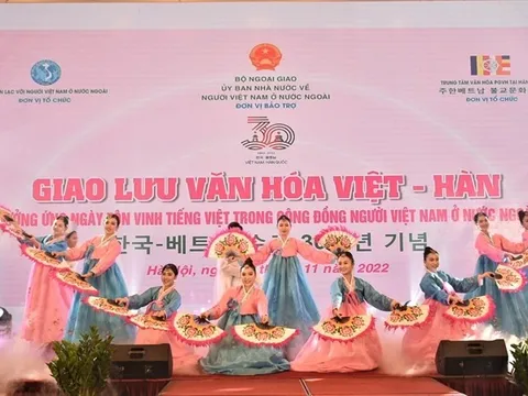 Kinh nghiệm phát triển văn hoá Việt từ “Làn sóng Hallyu” Hàn Quốc
