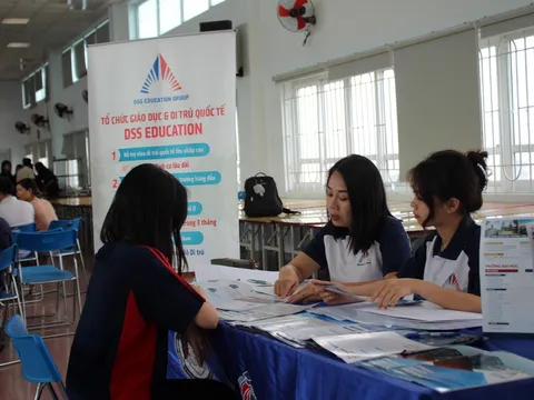 Trường THPT Đoàn Thị Điểm tổ chức hội thảo Cung cấp giải pháp hướng nghiệp toàn diện cho học sinh phổ thông
