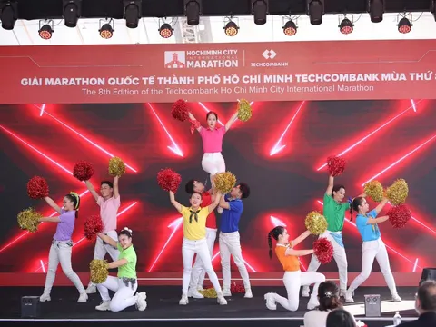 Khai mạc Giải Marathon Quốc tế TP.HCM Techcombank 2025: Hơn 23.000 bước chạy vì một Việt Nam vượt trội