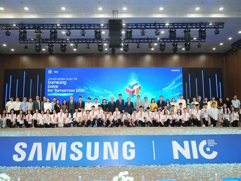 Khởi động Chương trình Samsung Solve for Tomorrow 2026 - Thúc đẩy giáo dục STEM gắn với phát triển xã hội bền vững