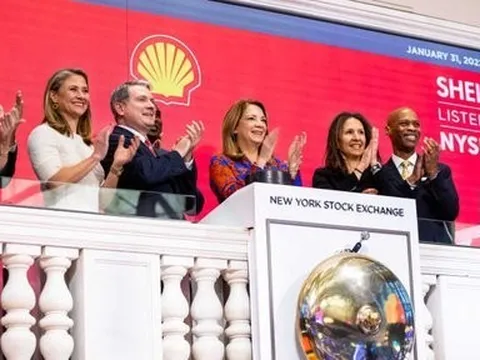 Mua dầu của Nga với giá hời, Shell trích lợi nhuận viện trợ cho Ukraine