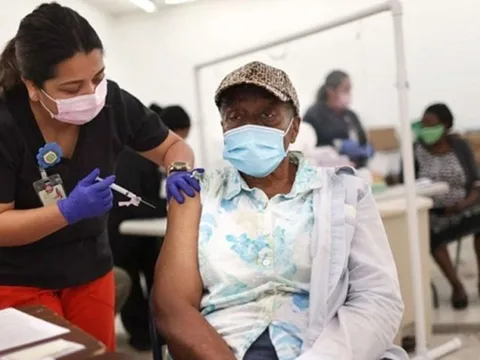 Sắp tới, Mỹ "sống chung" với Covid-19 như thế nào?