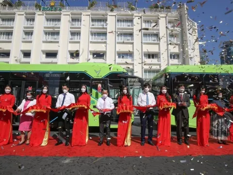 VinBus khai trương tuyến buýt điện đầu tiên kết nối mạng lưới vận tải công cộng Tp.HCM