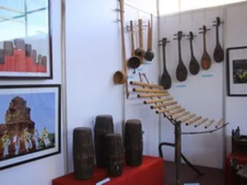 Tổ chức triển lãm “Nhạc cụ truyền thống các dân tộc Việt Nam”
