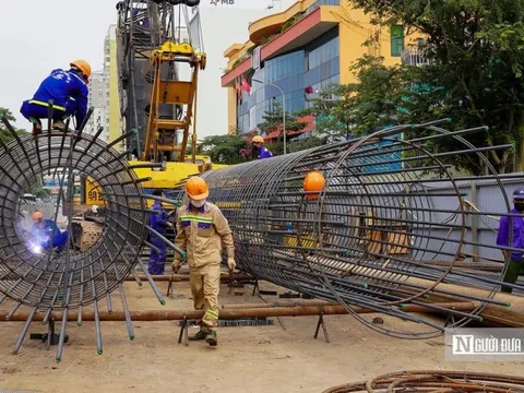 Sắt thép, xi măng... rủ nhau tăng giá: Nhà thầu than "càng làm càng lỗ"