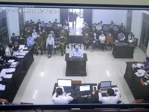 Xét xử cựu Chủ tịch UBND tỉnh Khánh Hòa: "Tôi tin các cơ quan tham mưu nên ký"