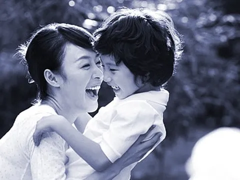 Mẹ đừng đến trường đón con