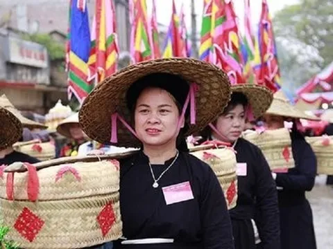 "Chợ Cô Sầu”, không rượu mà thơm men