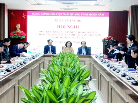 Tây Hồ: Tăng cường công tác xây dựng Đảng bằng những việc làm cụ thể