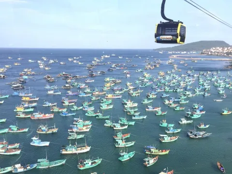 Để du lịch biển đảo Việt Nam phát triển bền vững